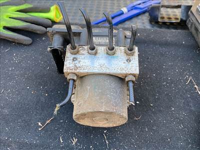 NISSAN QASHQAI / QASHQAI PLUS 2 J10, JJ10 ABS / ABR / ESP Pumpa