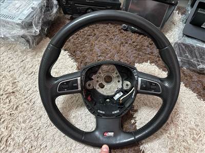 AUDI A4 Avant 8K5, B8 Kormány 015731