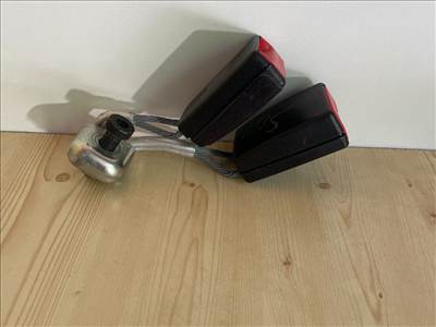 VW PASSAT 362 Hátsó középső Biztonsági Öv Csat