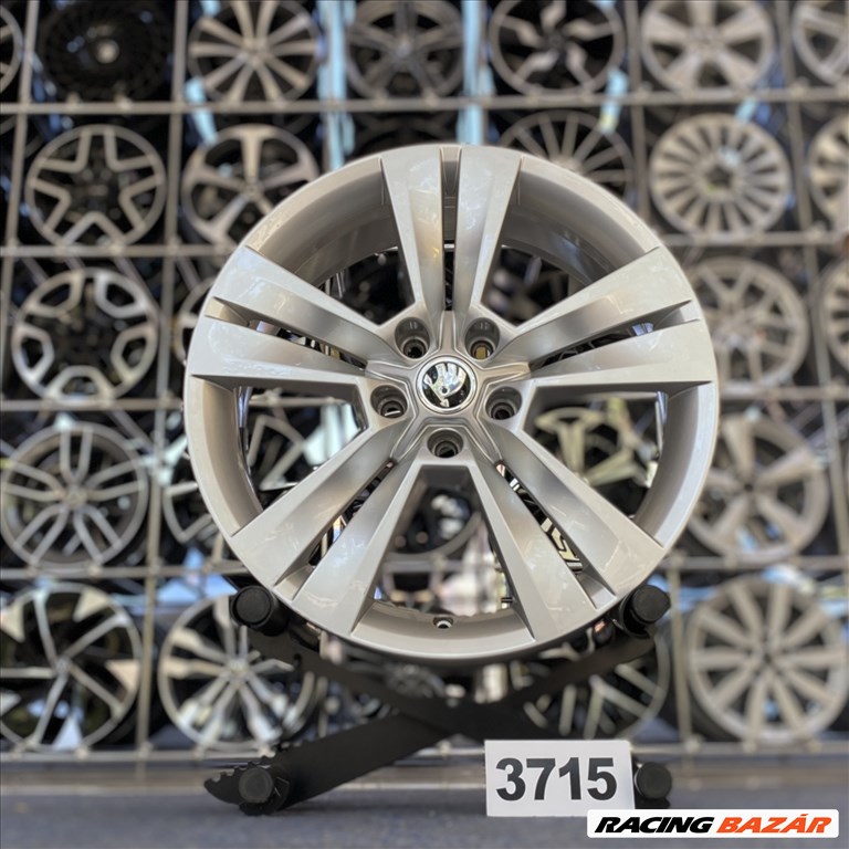 (3715)  Skoda 18 gyári alufelni felni, 5x112, Kodiaq Octavia 1. kép