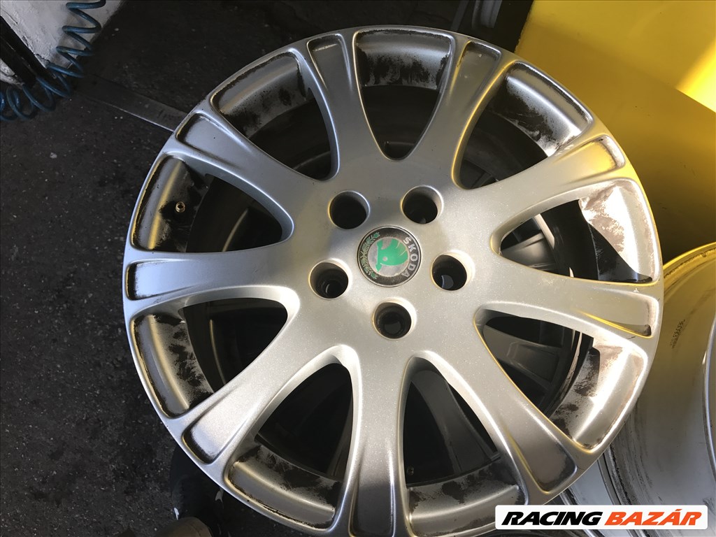 Skoda Octavia RS gyári 7X17-es 5X112-es ET54-es könnyűfém felni garnítúra eladó 3. kép