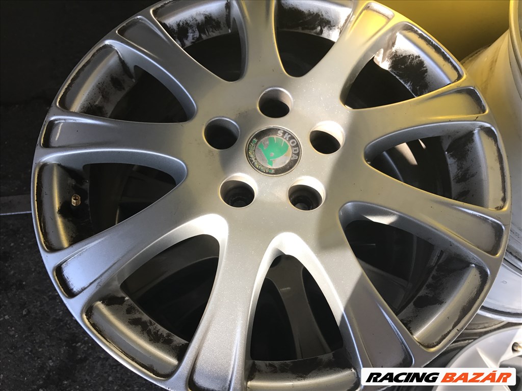 Skoda Octavia RS gyári 7X17-es 5X112-es ET54-es könnyűfém felni garnítúra eladó 4. kép