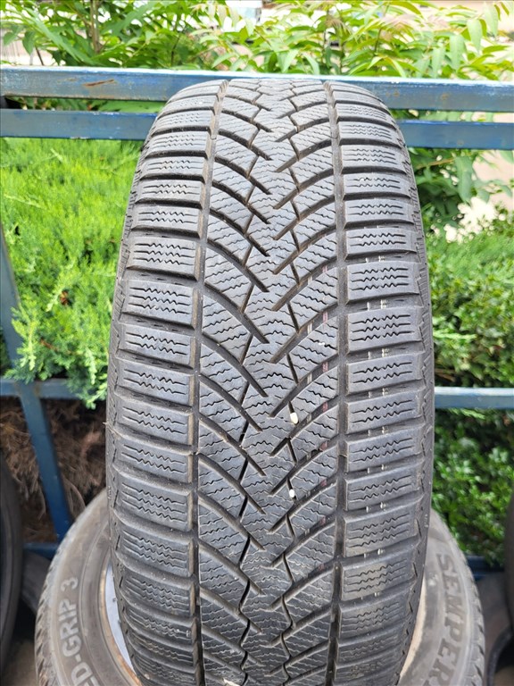 205/55 R16 Semperit Speed-Grip 3 91H | 6,5mm | 4db | DOT: 3617 1. kép