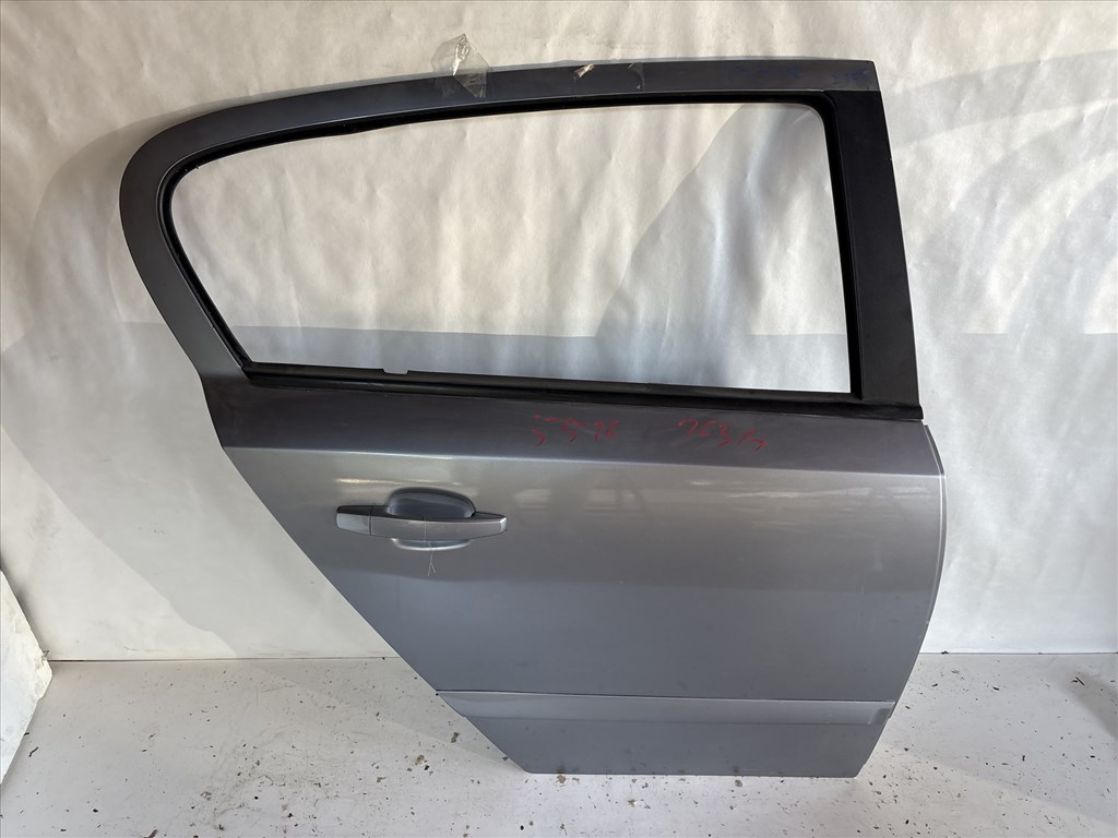 13317 Opel H astra Jobb hátsó Ajtó Ezüst Z155 5 ajtós 1. kép