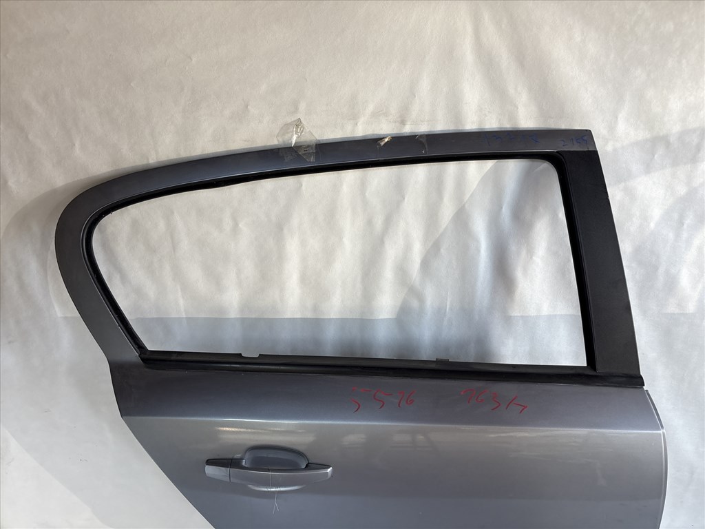 13317 Opel H astra Jobb hátsó Ajtó Ezüst Z155 5 ajtós 2. kép