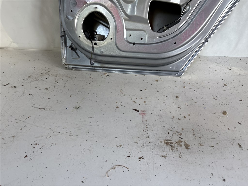 13317 Opel H astra Jobb hátsó Ajtó Ezüst Z155 5 ajtós 5. kép