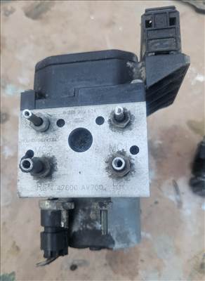 Nissan Primera III Abs kocka p12