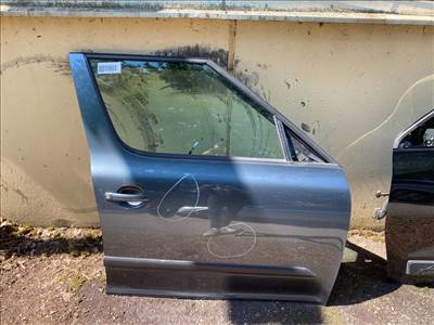 SKODA YETI 5L Jobb első Ajtó (Részeivel)