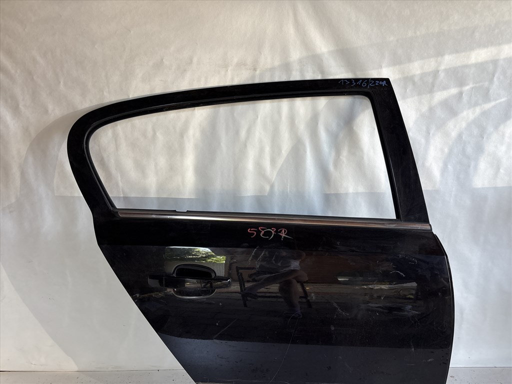 13316 Opel H astra Jobb hátsó Ajtó Fekete Z20r 5 ajtós 2. kép