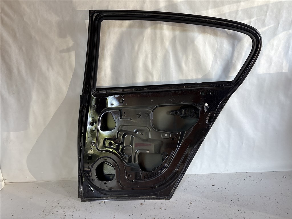 13316 Opel H astra Jobb hátsó Ajtó Fekete Z20r 5 ajtós 4. kép