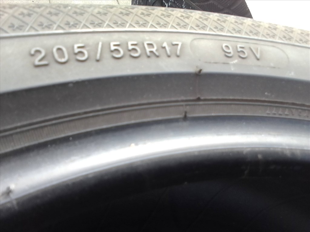  205/55R17 Kleber téli gumi garnitúra 5. kép