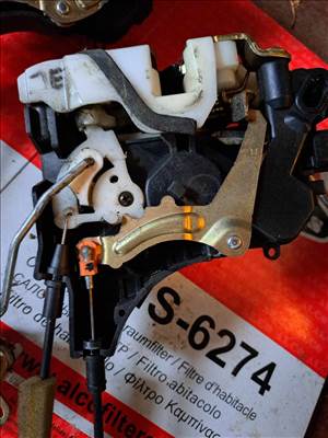 Mitsubishi Grandis jobb első ajtózár 