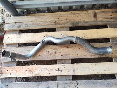 Dacia Duster I 1.5 dCi turbócső  144608245r