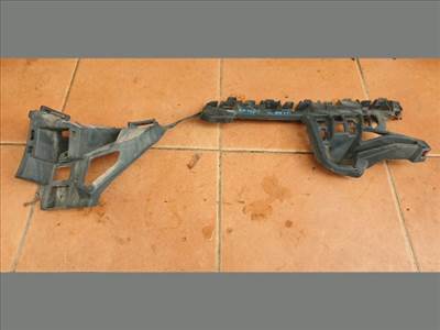 Opel Astra J Sports Tourer Lökhárító tartó jobb hátsó  13368952