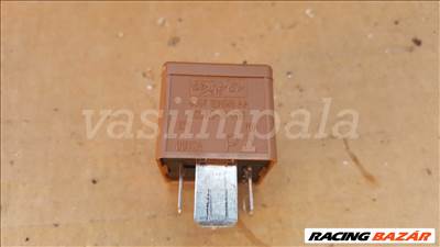 Volvo 30765036 S40 V50 C30 C70 izzítórelé