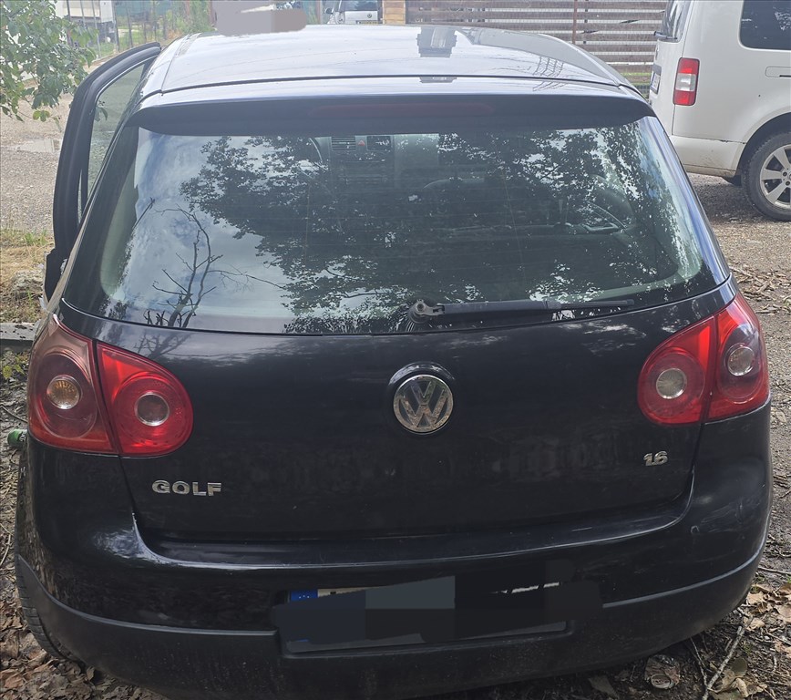 Volkswagen Golf V bontott alkatrészei 1.6 BGU 3. kép