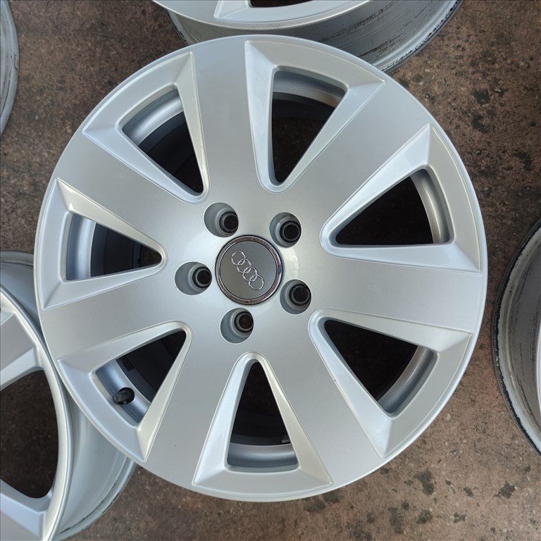 5x112 16 Gyári Audi alufelni 90000ft a 4db/95/ 1. kép