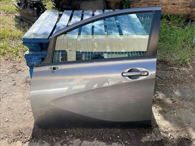 NISSAN NOTE  Bal első Ajtó (Részeivel)