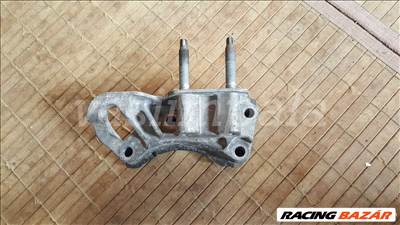 Volvo 31330178 S40 V50 C30 1.6 D jobb motortartó