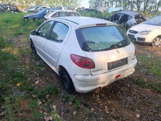 PEUGEOT 206 Ferdehátú (2A/C) Bal első Csonkállvány Kerékaggyal 5. kép