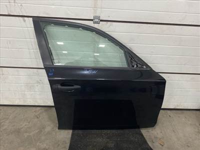 BMW 1-es sorozat E81, E82, E87, E88 Jobb első ajtó 9468