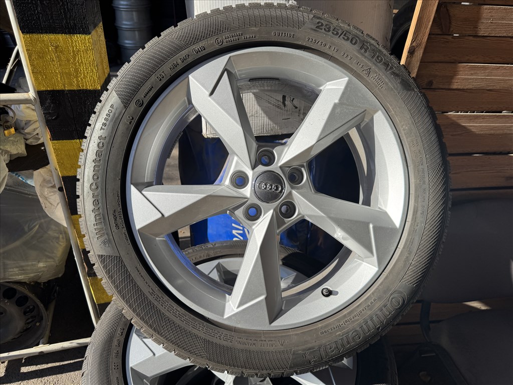 Audi Q3 S-Line gyári 7X19-es 5X112-es ET43 könnyűfém felni garnitura eladó 1. kép