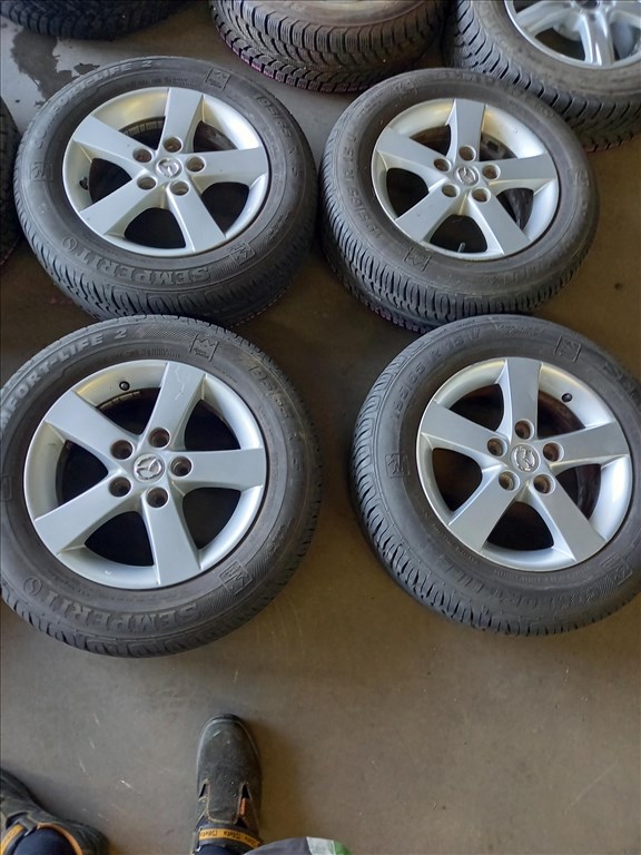  Mazda3/6 5x114.3-as 6x15" használt alufelni, rajta 195/65 újszerű Semperit nyári gumi  sxx3 1. kép