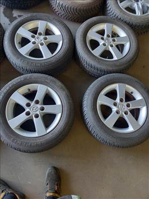  Mazda3/6 5x114.3-as 6x15" használt alufelni, rajta 195/65 újszerű Semperit nyári gumi  sxx3