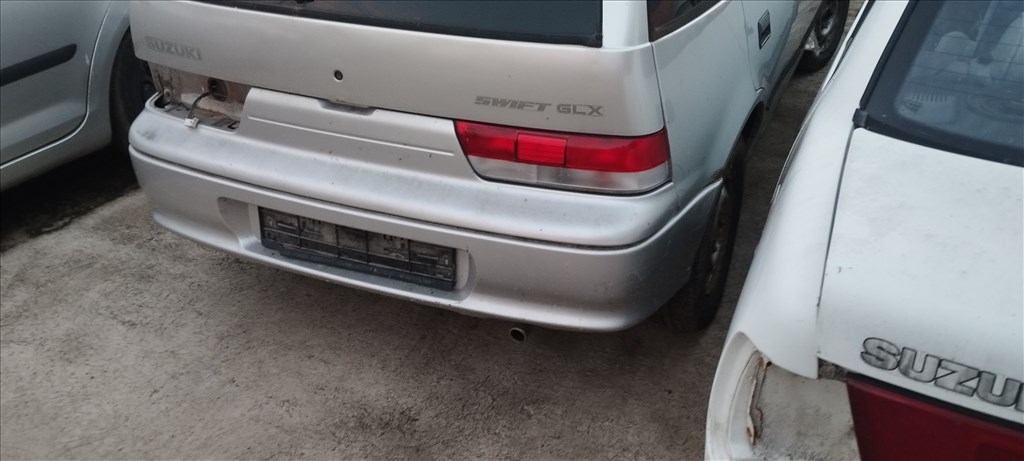 Suzuki Swift hátsó lökhárító  1. kép