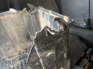 CITROËN C4 Grand Picasso I (UA) Akkumulátor Tartó 3. kép