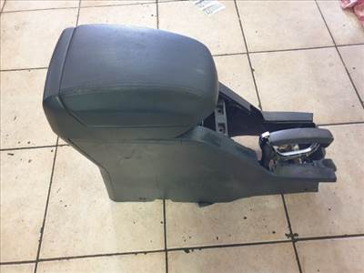 Opel Antara Könyöklő 