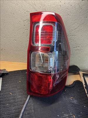 Ford Ranger Mk3 Bal hátsó lámpa FEKETE BETETES (nem a krómos) Gb3b-13405
Jb3b-13405