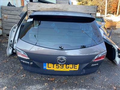 MAZDA 6 Kombi GH Csomagtérajtó (Részeivel)