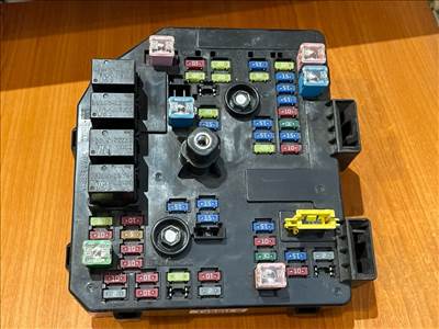 OPEL ANTARA  Biztosítéktábla Utastér