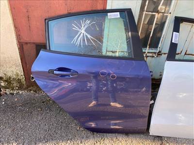 PEUGEOT 208  Jobb hátsó Ajtó (Részeivel)