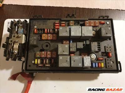 Opel Astra J, Opel Zafira C Biztosítéktábla TY 13368641