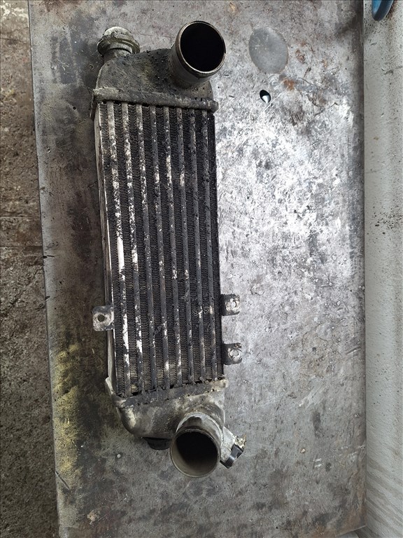 Hyundai i30 (FD) 1.6 CRDi intercooler hűtő  1. kép