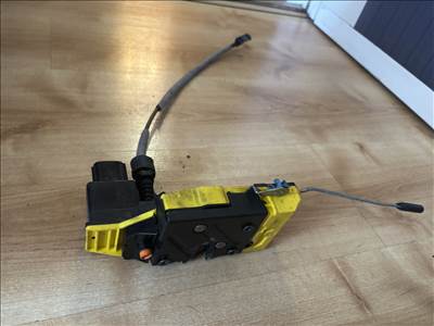 Volvo XC90, Volvo XC70, Volvo S60, Volvo S80, Volvo V70 bal hátsó ajtózár 30663048