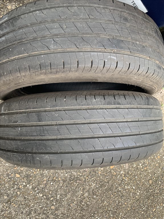  225/5519" használt Goodyear nyári gumi gumi 1. kép