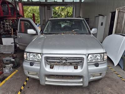 Opel Frontera B 2.2 DTi 16V ELSŐ lökhárító 