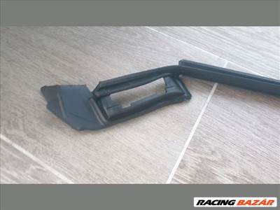 BMW i3 I01 Bal első vízlehúzó gumi 7277049