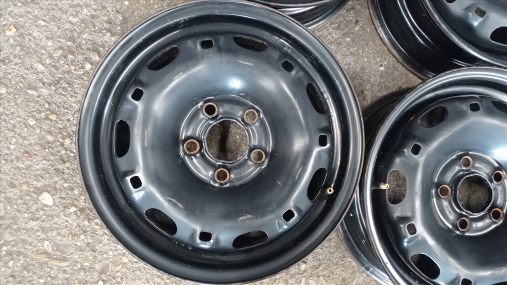  5x100 lyukosztású 5,5JJ 14" használt (gyári felni) lemezfelni 5. kép