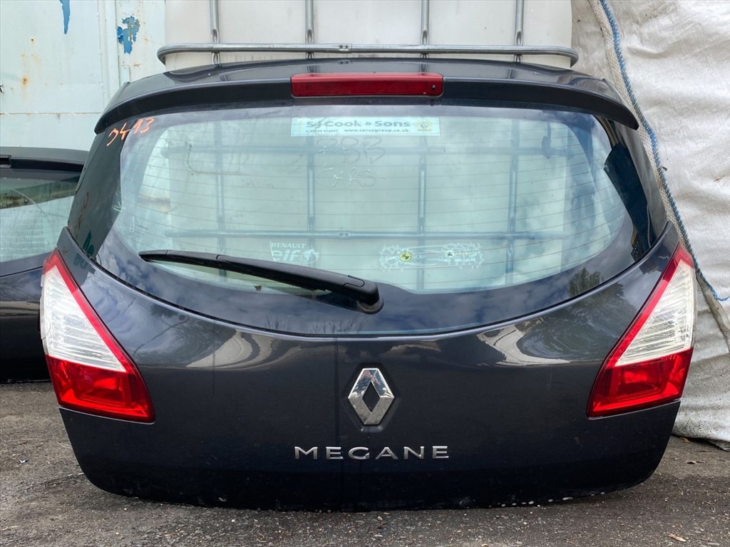 RENAULT MEGANE III Ferdehátú BZ0_ Csomagtérajtó (Részeivel) 003413 2. kép