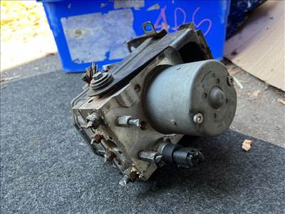 TOYOTA AVENSIS T25_ ABS Kocka 005205