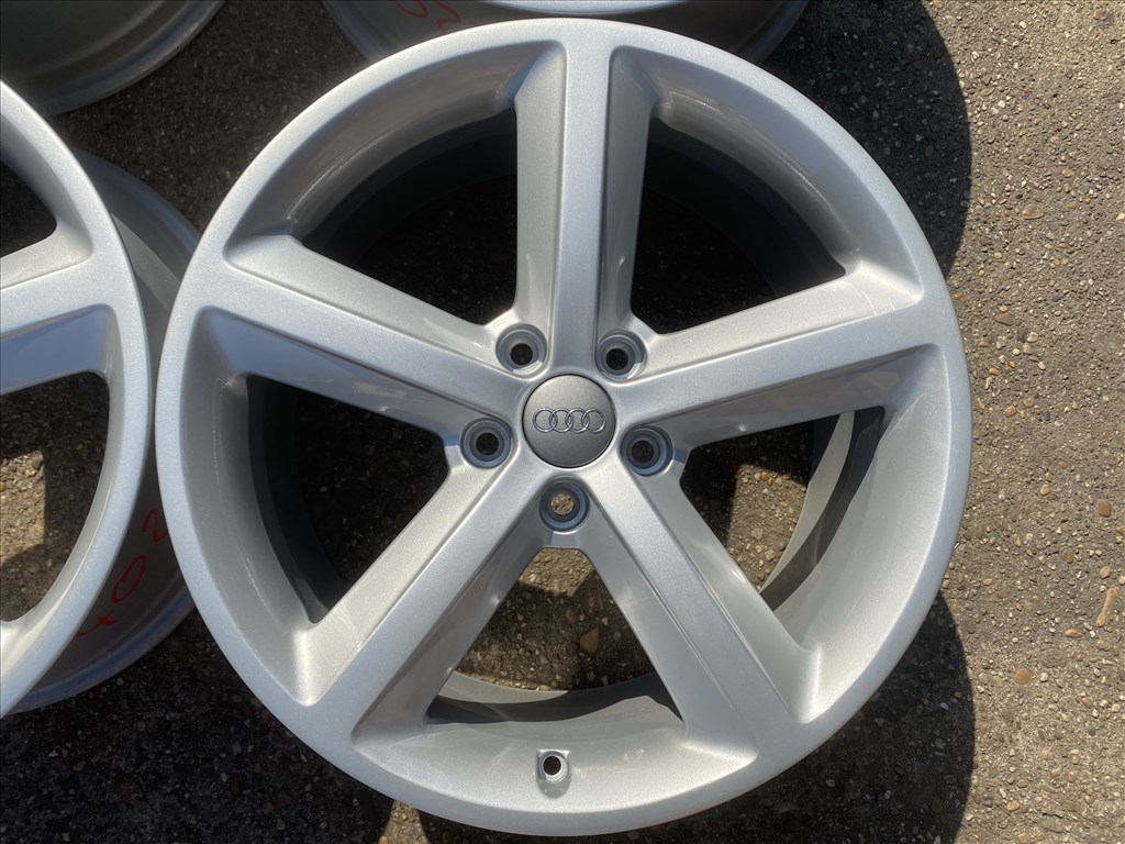 4db gyári 18" Audi A6 - A4 - A8 alufelni. (4022) 2. kép