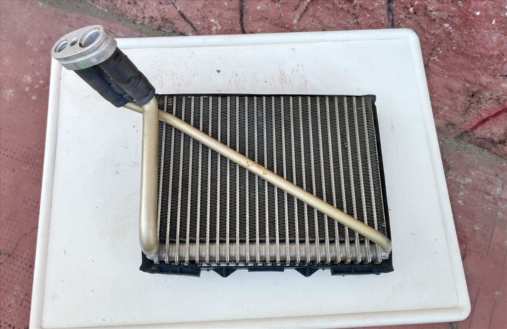 Audi S3 Klíma Alkatrész (8D1820103D) 1997 (bontott 1. kép