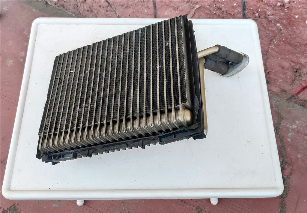 Audi S3 Klíma Alkatrész (8D1820103D) 1997 (bontott 2. kép