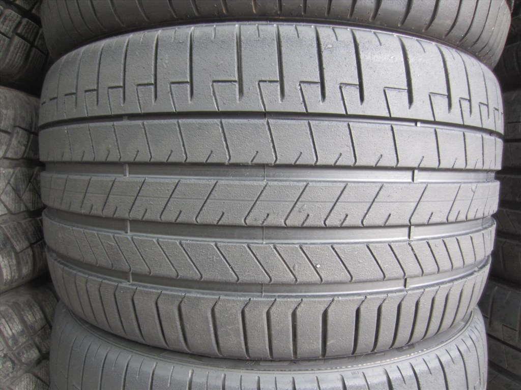  305/30 R21 PIRELLI PZERO 104Y 2. kép