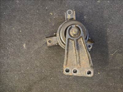 Hyundai i20 (PB) motortartó bak  218121j000