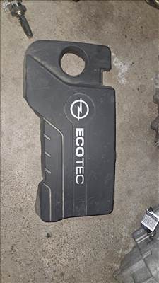 Opel Corsa E 1.3 CDTI Motor burkolat